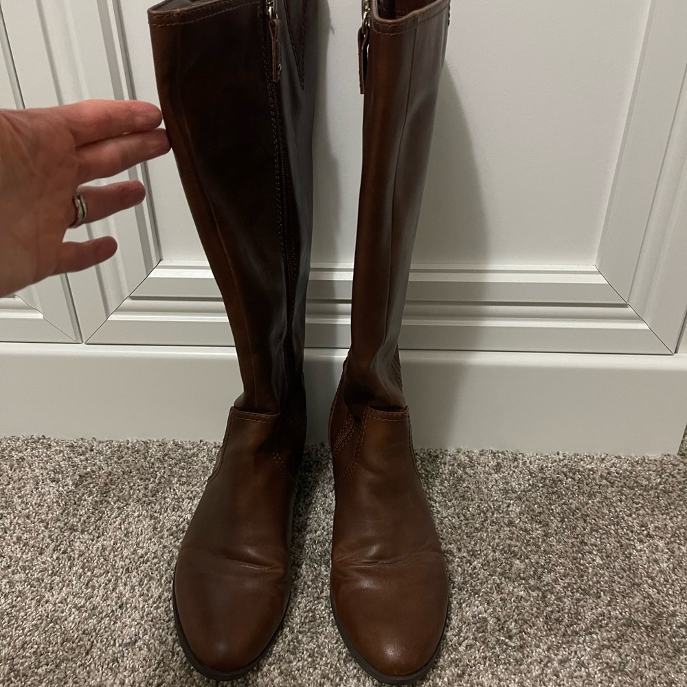Dr. Scholls Brilliance Brown Faux Leather Tall Boot | Size 7.5